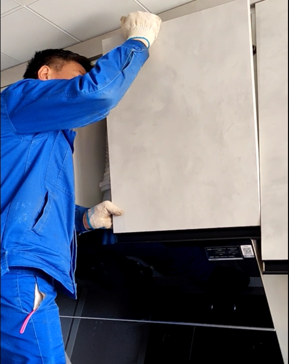 客戶說當初追媳婦就是靠著一手好廚藝才娶到家的，所以廚房是兩個人溫存的地方